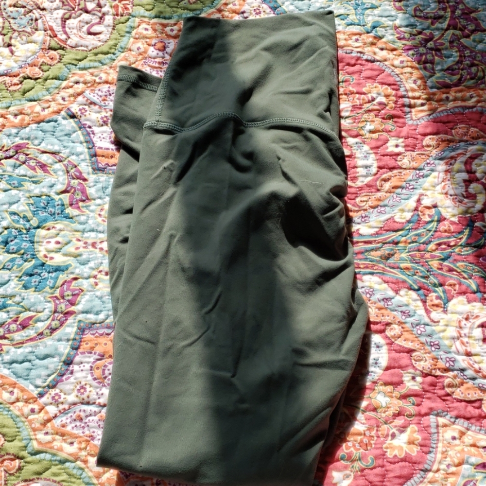 EUC Born Primitive Lift Yourself Up leggings